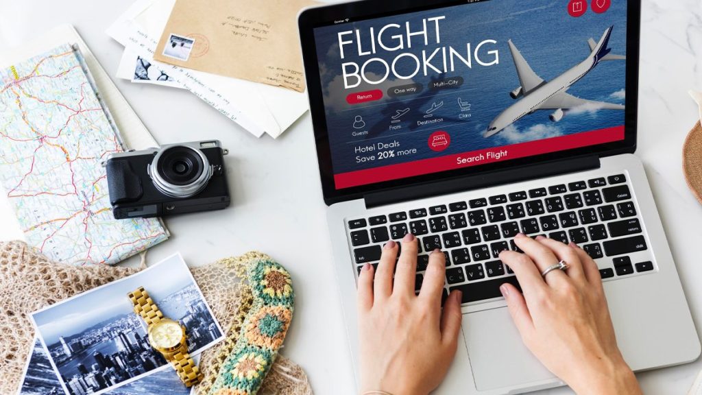 Can I use student discounts for last-minute flights?